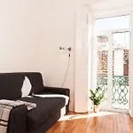 Mouraria Apartmán *